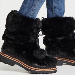 Women's Black Fur Boots